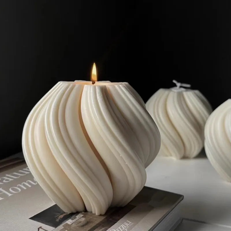 Nordic Elegance: Geometric Art Swirl Scented Candles