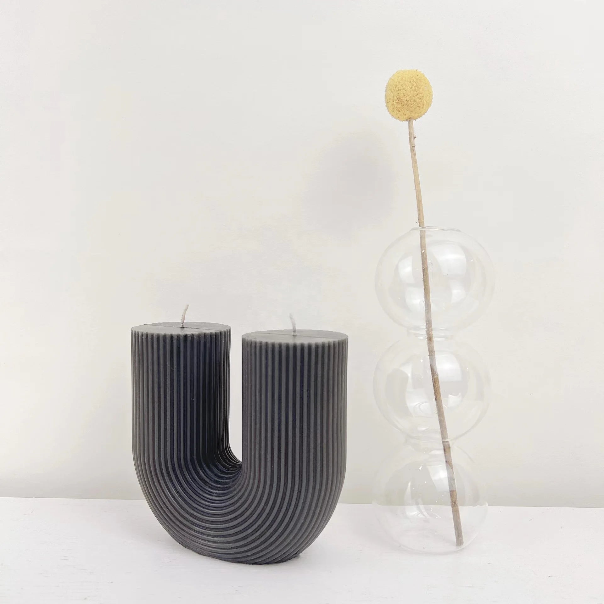 U-Shaped Geometric Scented Candles